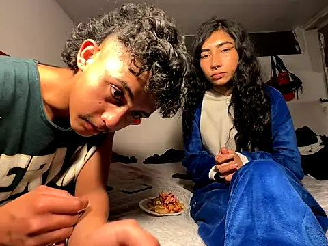 Snapshot of keith_russo chatting on 12.13.25 keith russo online show from 12.13.25