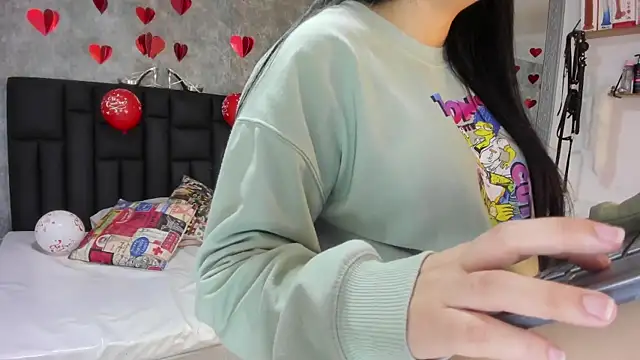 crystaldarliing online show from 02.12.26