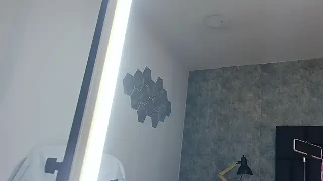 crystaldarliing online show from 04.13.26