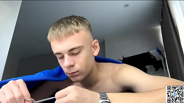 Snapshot of echowraith chatting on 09.16.25 echowraith online show from 09.16.25