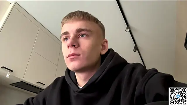 Snapshot of echowraith chatting on 10.02.25 echowraith online show from 10.02.25