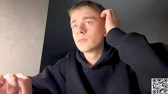 Snapshot of echowraith chatting on 10.30.25 echowraith online show from 10.30.25