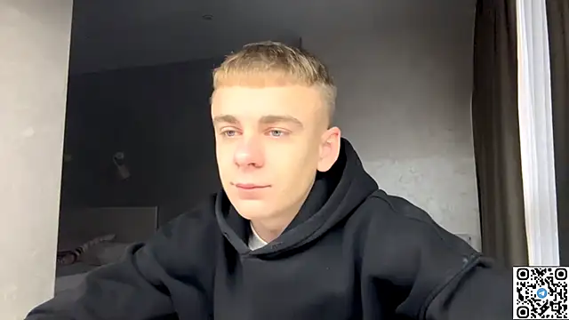 Snapshot of echowraith chatting on 11.04.25 echowraith online show from 11.04.25