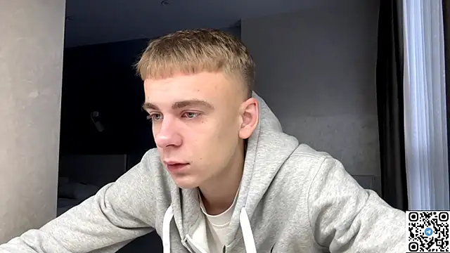 Snapshot of echowraith chatting on 11.18.25 echowraith online show from 11.18.25