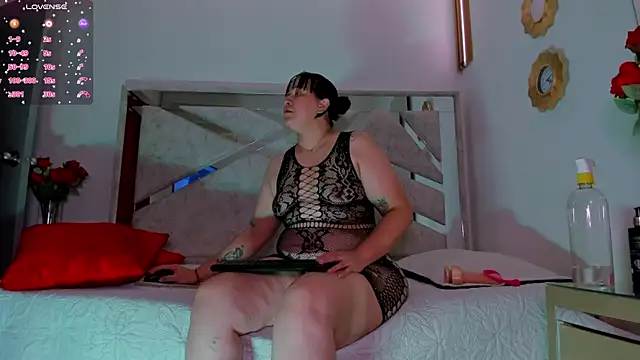 ThiccyLexxy online show from 11.19.25