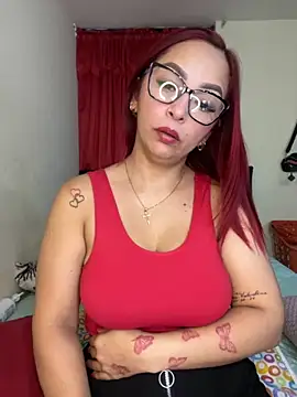 Snapshot of Vamanda05 chatting on 09.17.25 Vamanda05 online show from 09.17.25