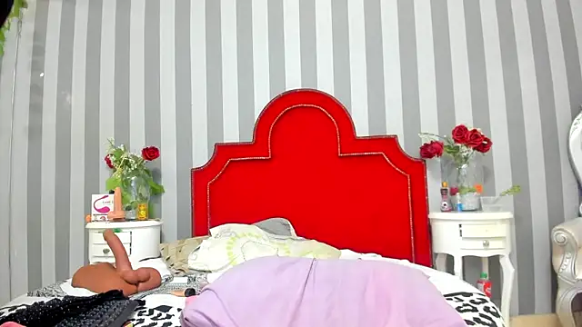 Salomee hernandez online show from 12.04.25