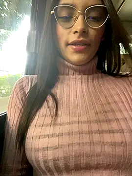 Hannacooper3 online show from 11.15.25