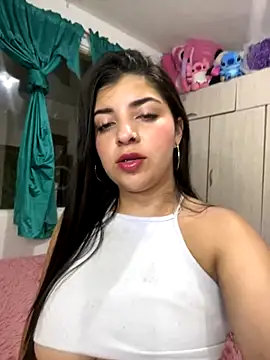 Isaa-Sweet online show from 10.20.25