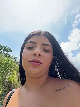 Isaa-Sweet online show from 04.18.26