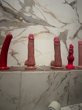 KinkyOldDudexh online show from 04.24.26