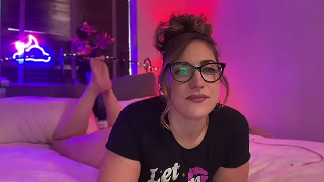 MistresssX online show from 10.16.25