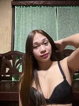 Snapshot of _AndreaFox chatting on 10.02.25 AndreaFox online show from 10.02.25