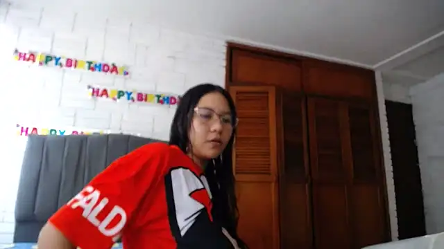 Naia Stant online show from 10.13.25