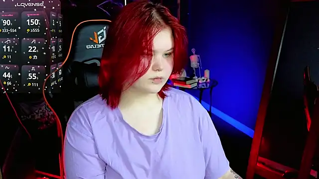 Snapshot of fillisfox_ chatting on 10.30.25 fillisfox online show from 10.30.25