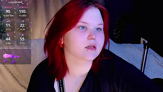 Snapshot of fillisfox_ chatting on 11.16.25 fillisfox online show from 11.16.25