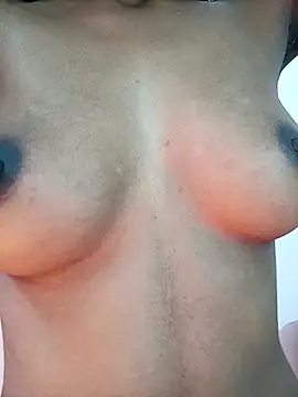 Snapshot of Small_Titss chatting on 11.29.25 Small Titss online show from 11.29.25