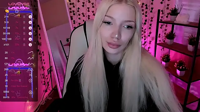 Snapshot of AnyaTaylor_ chatting on 05.26.26 AnyaTaylor online show from 05.26.26