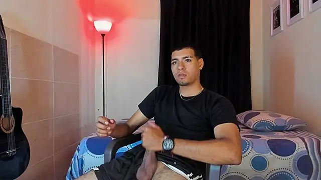Snapshot of TeamPorn_19 chatting on 10.18.25 TeamPorn 19 online show from 10.18.25