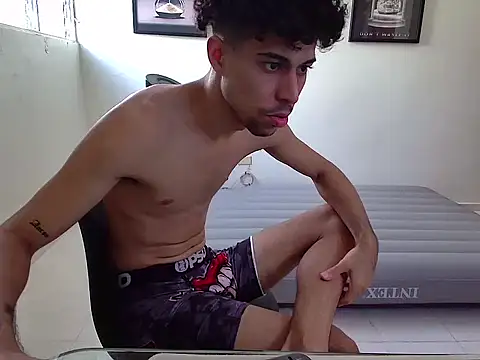 Dollarhot30 online show from 11.13.25