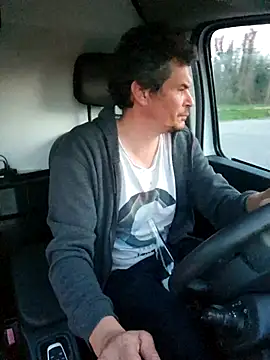 twitshe online show from 02.24.26