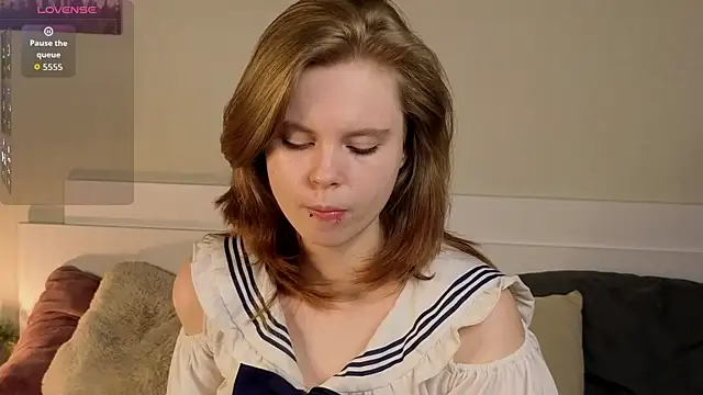 Snapshot of JulietteRain chatting on 05.03.26 JulietteRain online show from 05.03.26