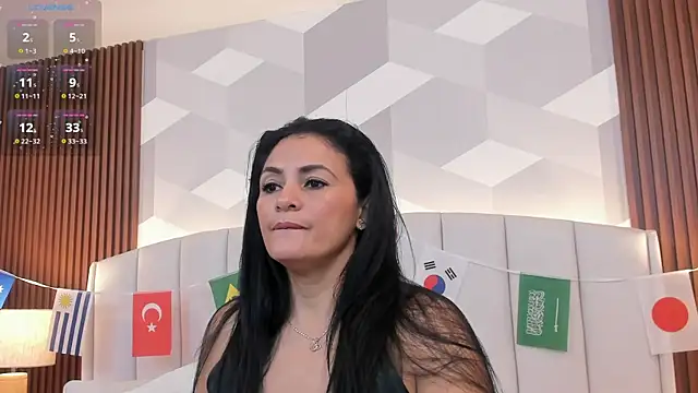 Snapshot of Mommy_Naughty chatting on 07.18.26 Mommy Naughty online show from 07.18.26