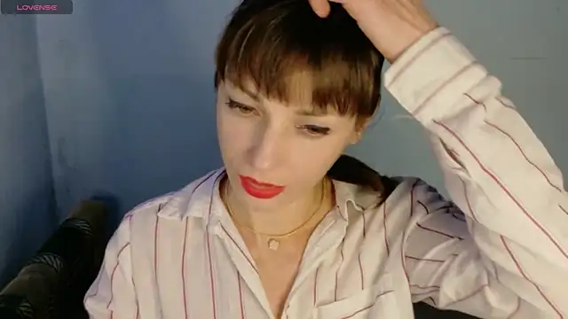 weet Lady Selin online show from 12.17.25