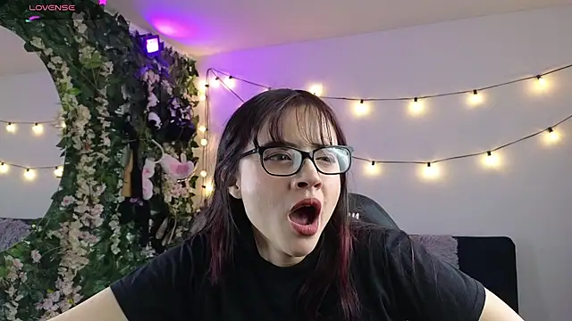 MiaVelvetDoll online show from 01.16.26