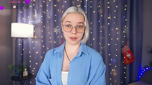 EdaKirkIin online show from 12.15.25