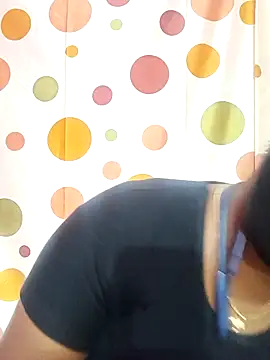 Snapshot of Tamil_Abinaya chatting on 09.19.25 Tamil Abinaya online show from 09.19.25
