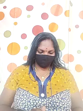 Snapshot of Tamil_Abinaya chatting on 09.30.25 Tamil Abinaya online show from 09.30.25