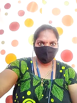 Snapshot of Tamil_Abinaya chatting on 10.16.25 Tamil Abinaya online show from 10.16.25