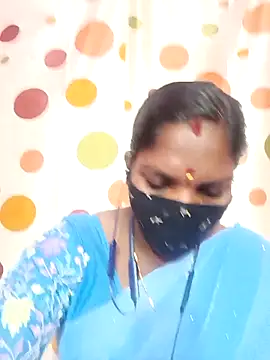 Snapshot of Tamil_Abinaya chatting on 10.20.25 Tamil Abinaya online show from 10.20.25