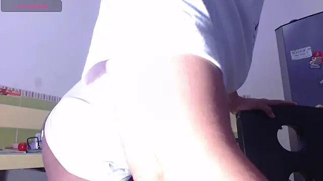 Snapshot of DonnaDidiamantti chatting on 12.05.25 DonnaDidiamantti online show from 12.05.25