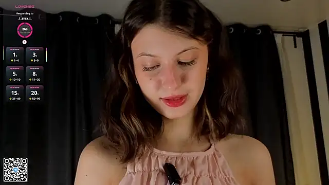 LorinaMaffitt online show from 11.06.25