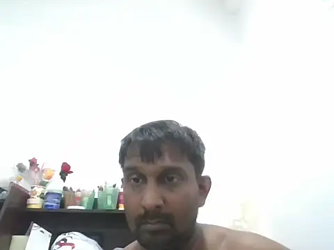 Snapshot of Chathutharu chatting on 11.18.25 Chathutharu online show from 11.18.25