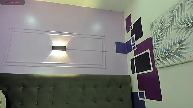 tiiny emilly online show from 09.23.25