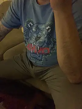 BurcuMertizmir online show from 11.21.25