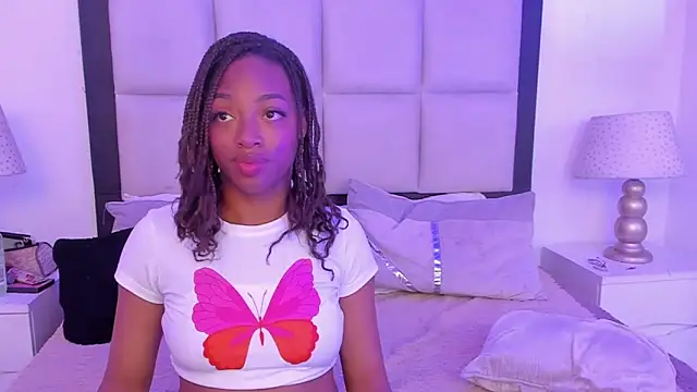 Snapshot of ElisabettaMonroy chatting on 02.02.26 ElisabettaMonroy online show from 02.02.26