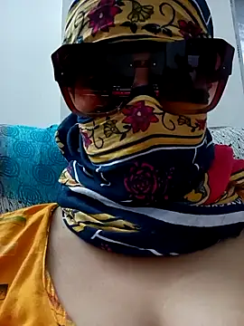 Snapshot of roshni19 chatting on 10.09.25 roshni19 online show from 10.09.25