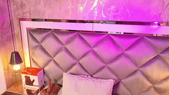 gemma sm online show from 09.27.25