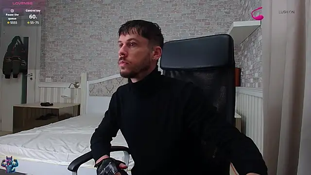 JonahShaw online show from 10.08.25