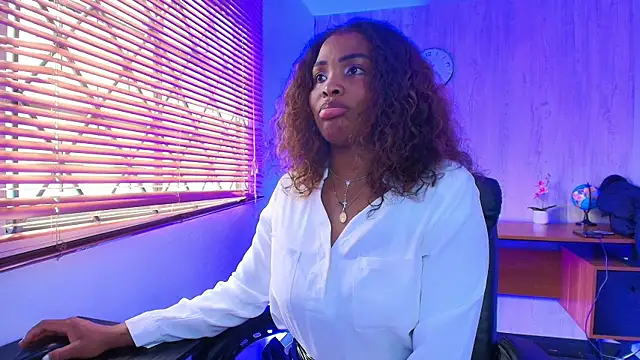 ArianaBeake online show from 12.02.25