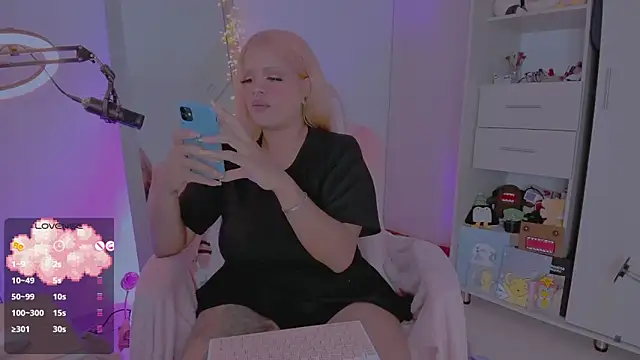 amywilld online show from 02.12.26