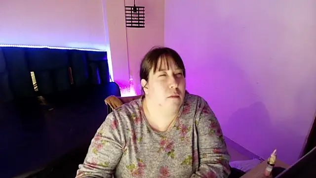  Emily rosee  online show from 12.01.25