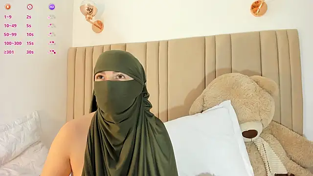 Snapshot of najwa__ chatting on 04.01.26 najwa online show from 04.01.26