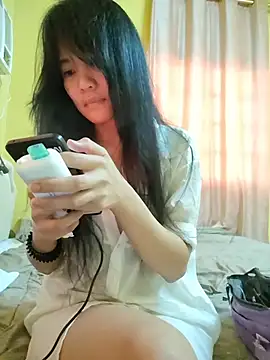 YayeeShow online show from 11.24.25