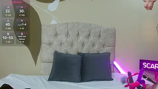 ScarletHott  online show from 11.10.25