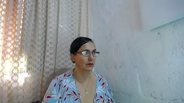 gabbyparker  online show from 11.12.25